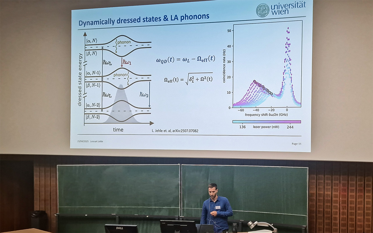 Lennart Jehle, University of Vienna, presenting research on two-photon spectrum and dynamics of a quantum dot under phonon-assisted excitation at DPG.