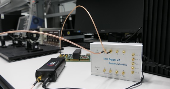 Swabian Instruments sets the stage for academic excellence with a single photon random sampling setup for students